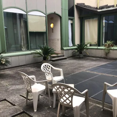 For 4 Persons Near Station Of Santa Maria Novella *